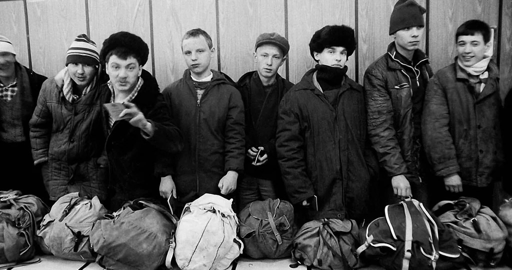 Взрослые призывники по сравнению с общей массой…