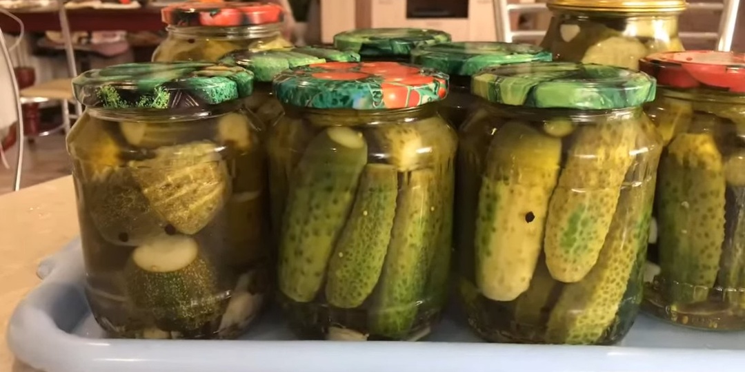 Маринованные огурцы по-венгерски. Пользуюсь им каждый год.