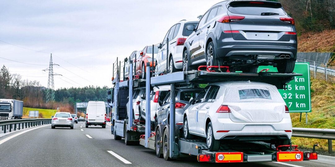 Почти каждый пятый новый автомобиль в России теперь едет через Киргизию