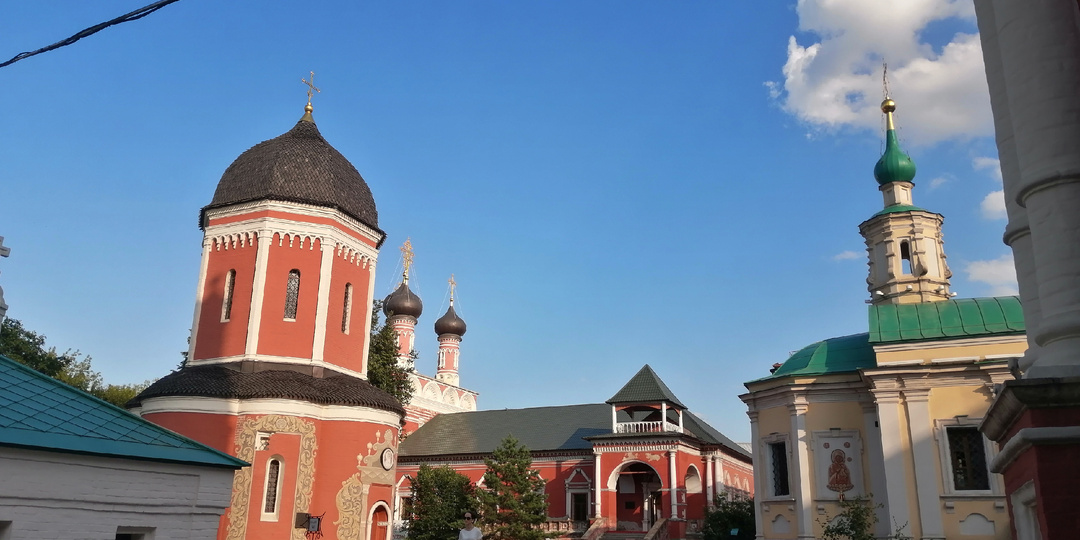 Маршрут на вечер после работы: монастырский (Высоко-Петровский, Богородице-Рождественский и Сретенский монастыри).