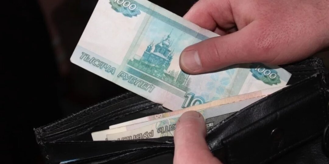 В Шахтах задержали карманника, похитившего кошелек на рынке