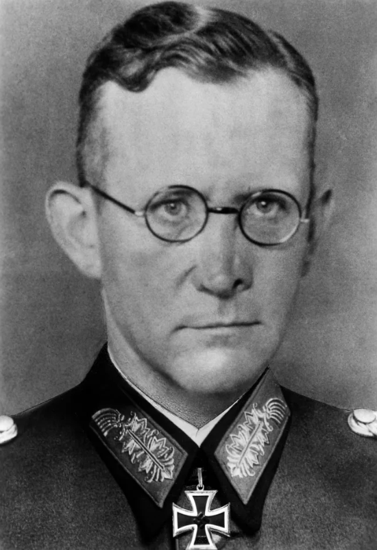 Генерал Эрих Маркс
