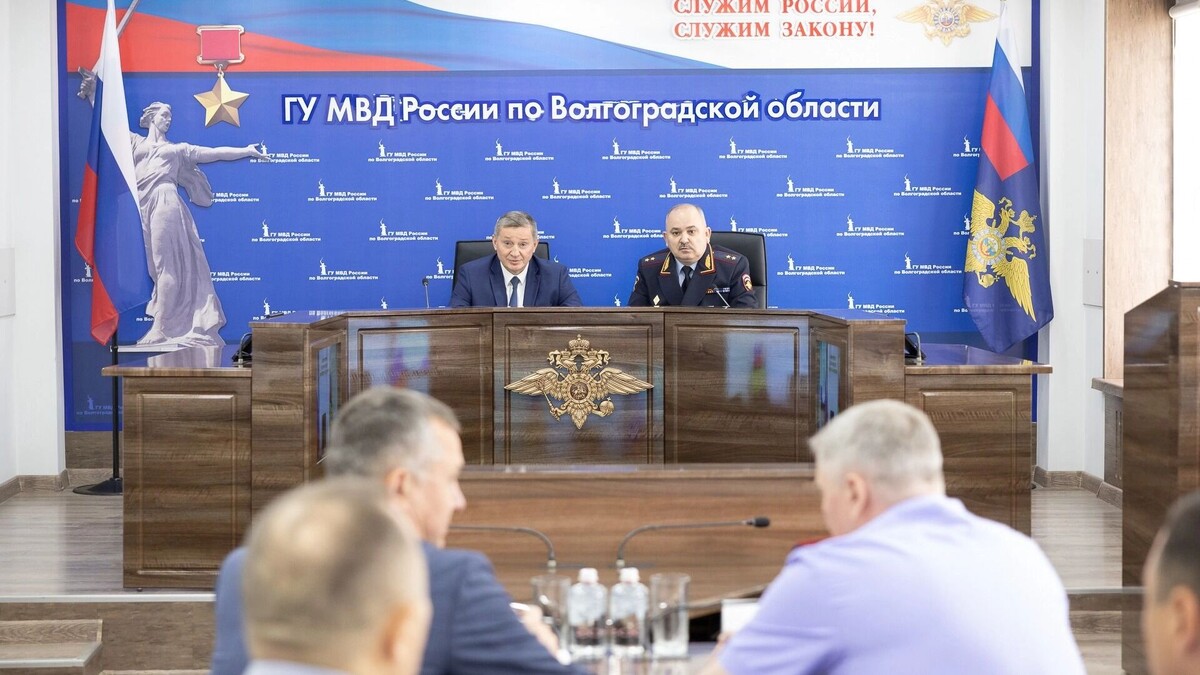    Павла Гищенко представили коллективу волгоградского ГУ МВД   Администрация Волгоградской области
