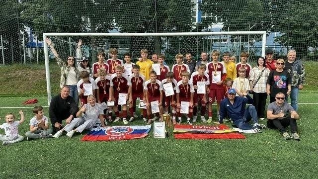     Футболисты курской спортивной школы выиграли первенство ЦФО по футболу