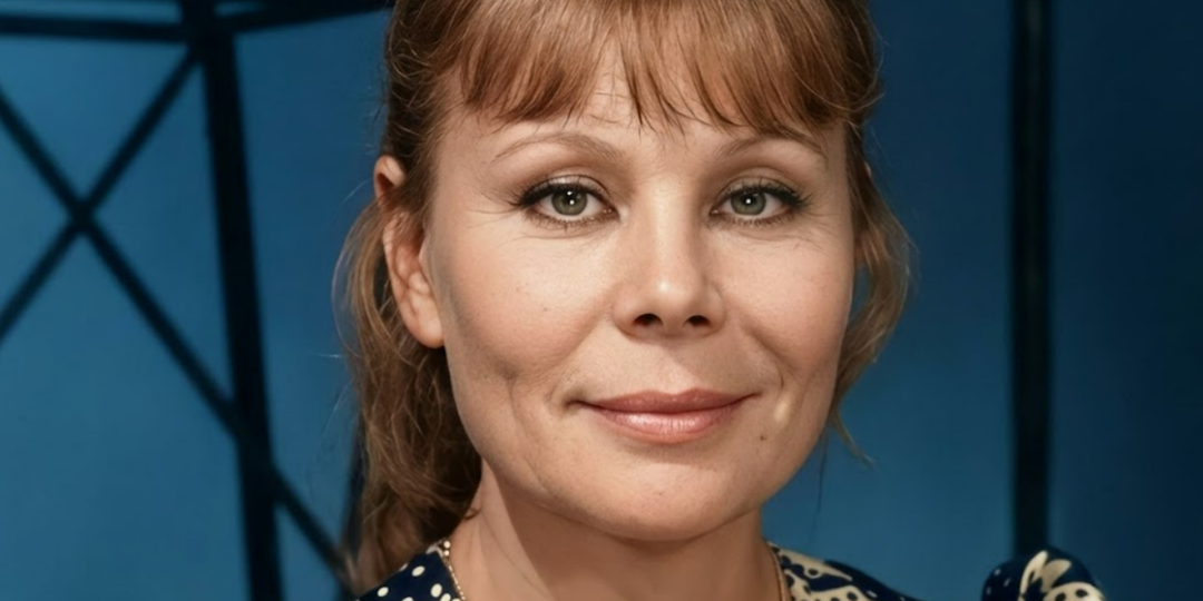 В 83 года живет одна. Имела роман с Мироновым, но уступила его подруге и потеряла мужа после 45 лет брака. Судьба актрисы Нины Корниенко.