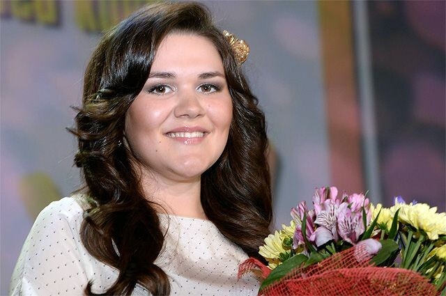 Куда пропала с экранов ТВ победительница шоу "Голос" - Дина Гарипова? Как теперь выглядит и чем занимается?