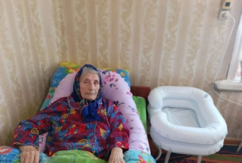 Помогите просто помыться. Даже в кровати