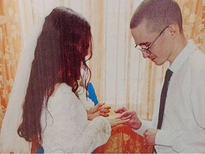 Свадьба в «Черном дельфине»: стрелок Галявиев женился на 18-летней фанатке. Откровенные признания