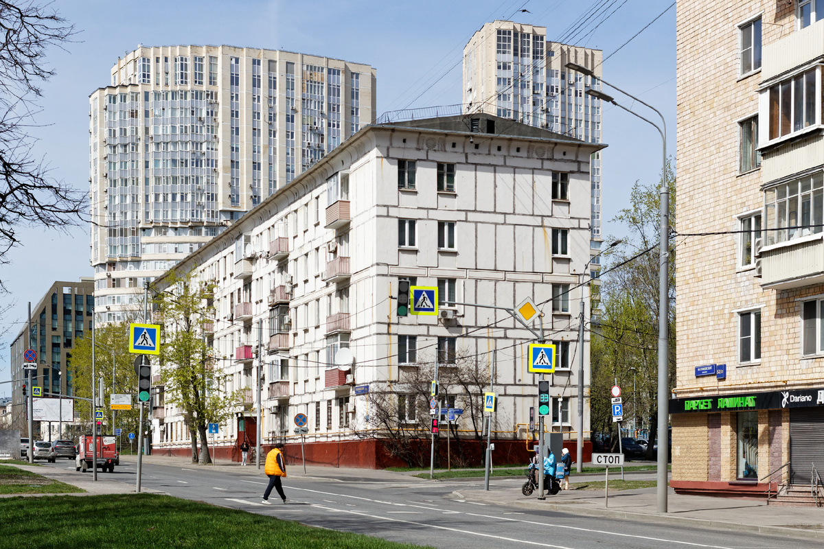 Автор: Retired electrician. Creative Commons CC0 1.0 Universal Public Domain Dedication