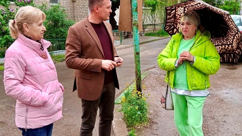 Владимир Сухарев продолжает выполнять наказы избирателей