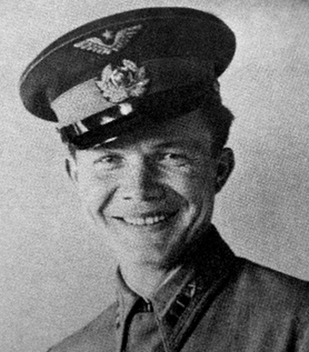 Летчик Леонид Хрущев