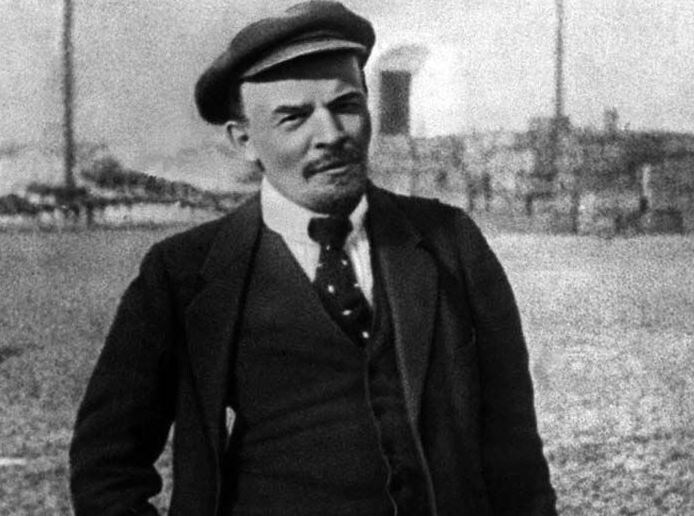 Патриарх Кирилл назвал безумцами большевиков пришедших к власти в 1917 году