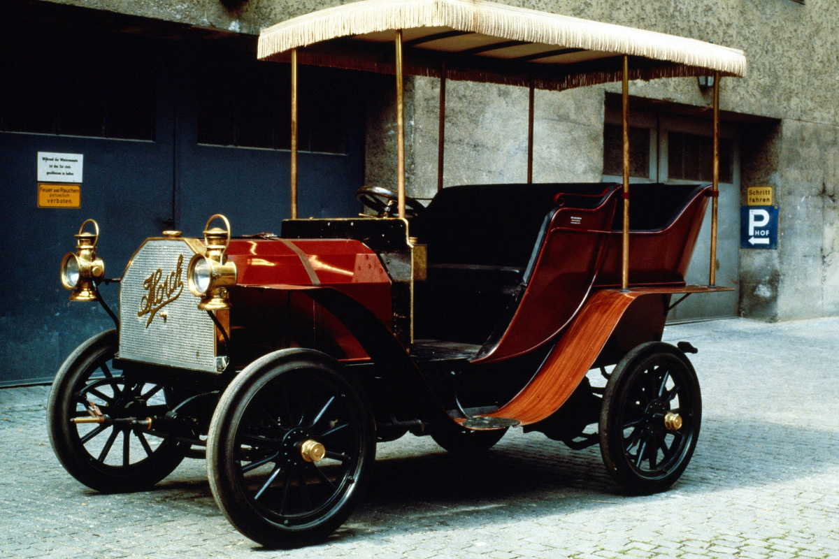    Horch 10/12 PS 1902 года. Фото autopedia.fandom.com