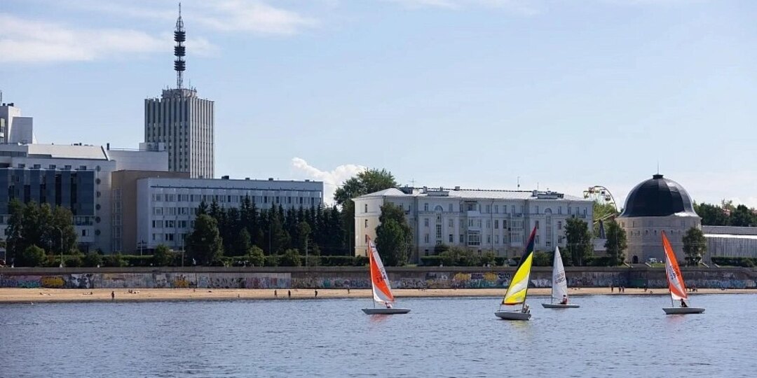 В акватории реки Кузнечихи завершились чемпионат и первенство Архангельской области по парусному спорту