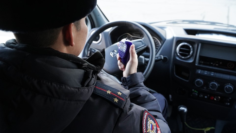 На Курилах ученик автошколы хотел получить права по поддельной медсправке
