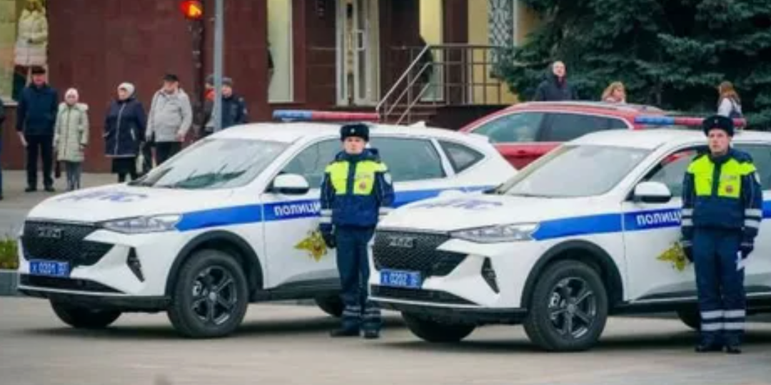 С 1 августа ГАИ начнёт чаще останавливать пожилых водителей: в чём причина