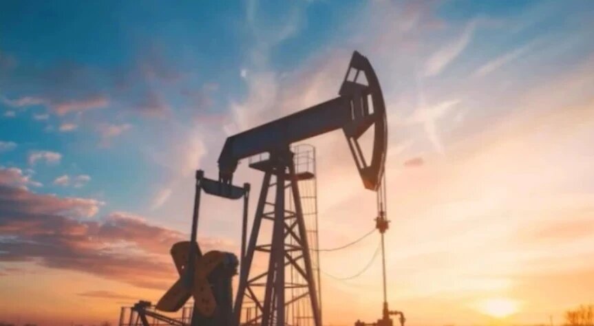 Индия покупает нефть России со скидкой и продает бензин обратно с наценкой