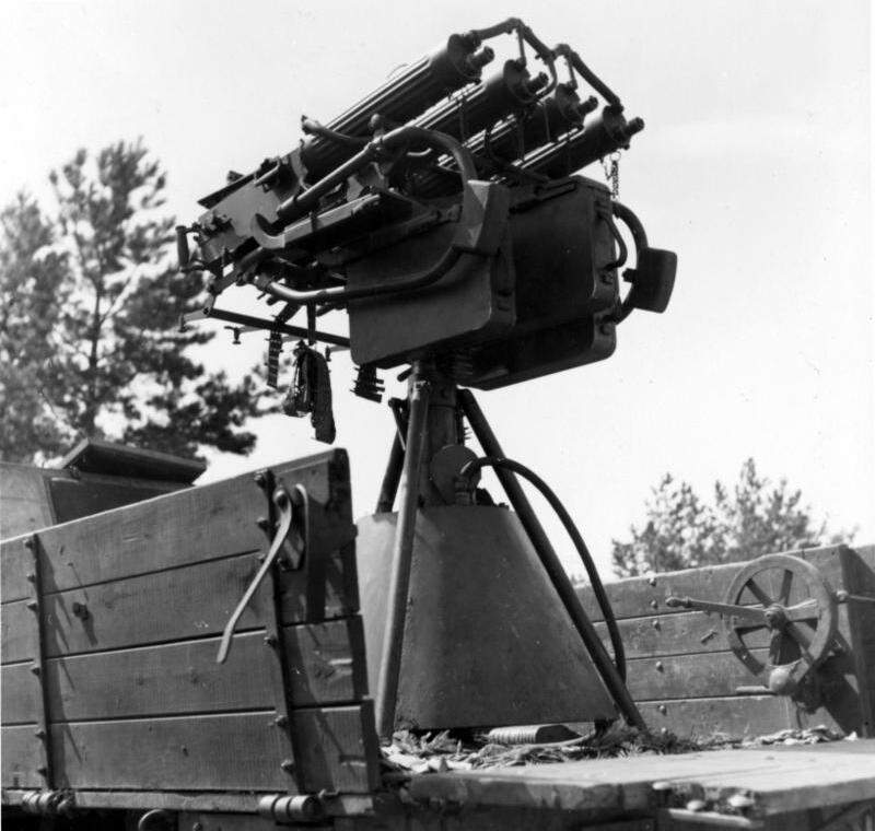 ЗПУ М4 образца 1931 года в кузове грузовика