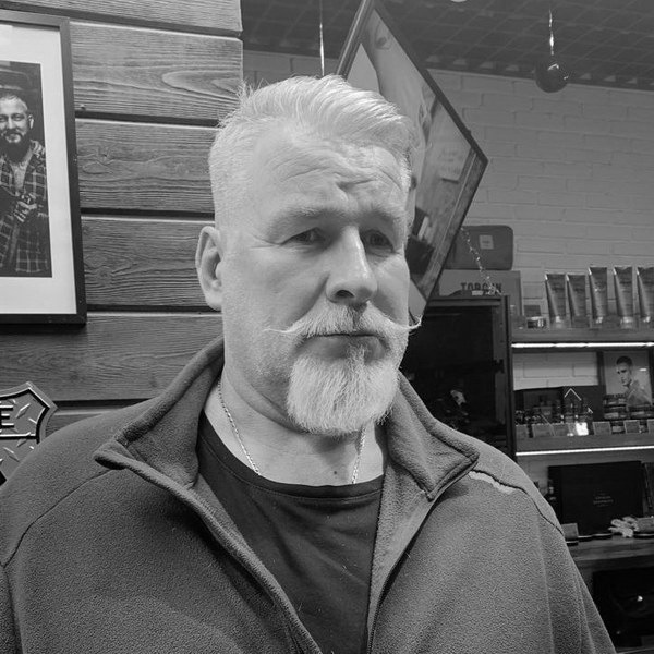     Умер художник постановщик фильмов Сергея Соловьева, «Царя» и «Сталинграда» Сергей Иванов