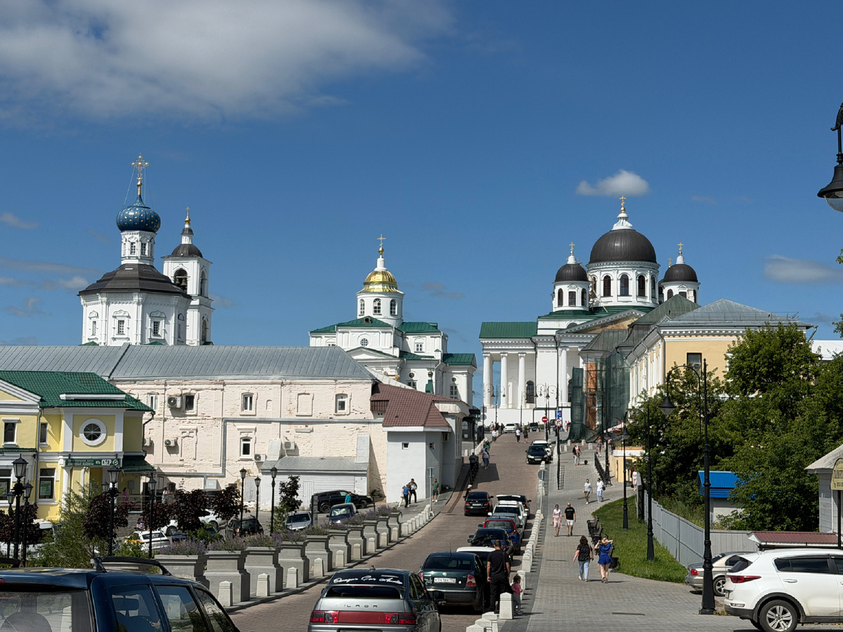 Вид на Воскресенский собор, Арзамас. Фото автора