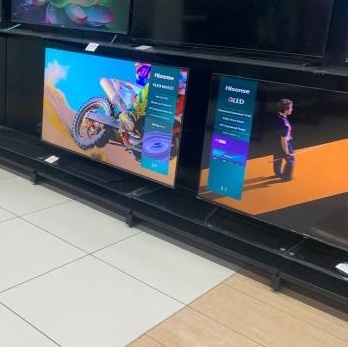 Телевизор Hisense 55U7Q. Обзор Mini LED смарт-тв.