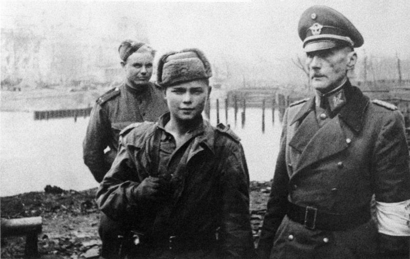 Редкие фотографии последних дней войны глазами советских корреспондентов