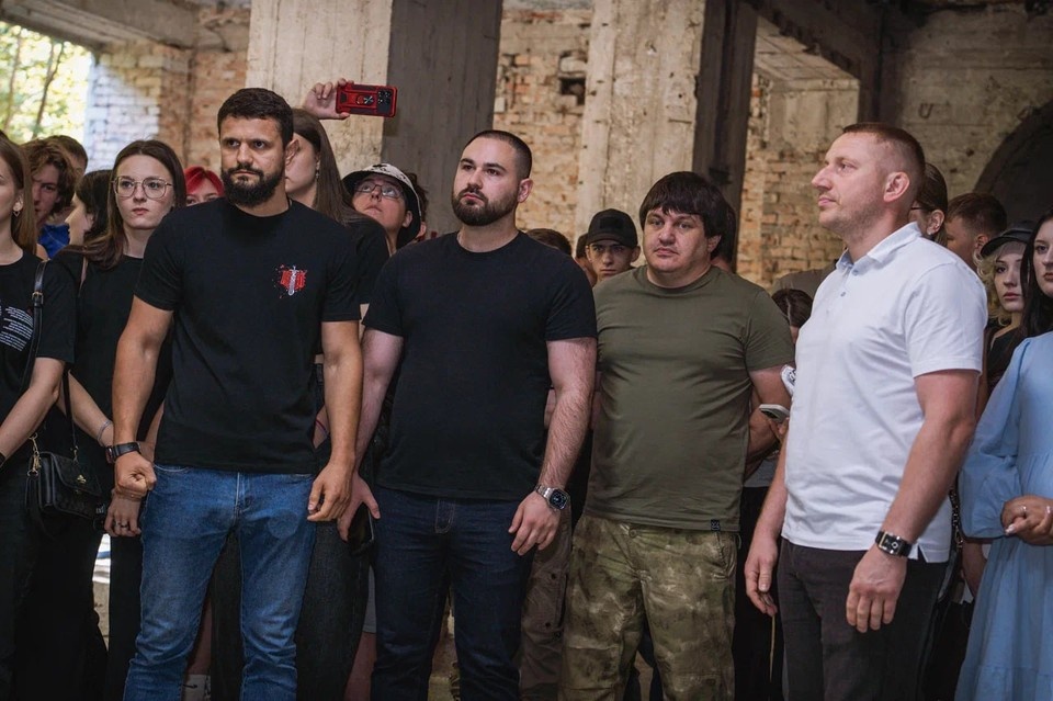    В День рождения Михаила Толстых в регионе прошли памятные мероприятия. Фото: Минмолполитики ДНР