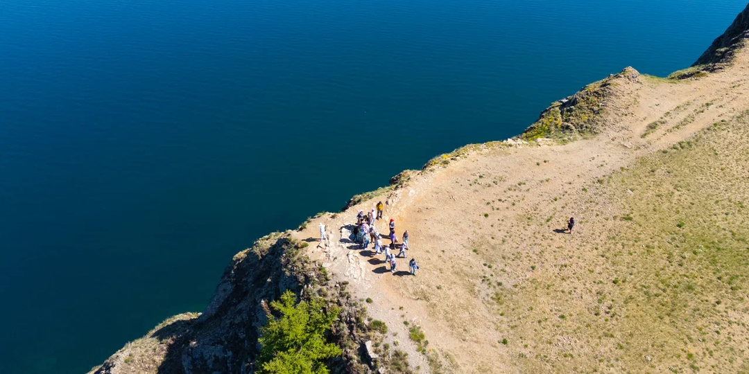 Байкал сближает семью: едем без палаток, рюкзаков и походного подвига