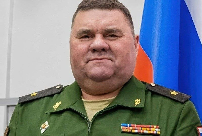 Начальник продовольственного управления Минобороны Виктор Таразевич получал наличными по пять рублей с каждой банки тушенки