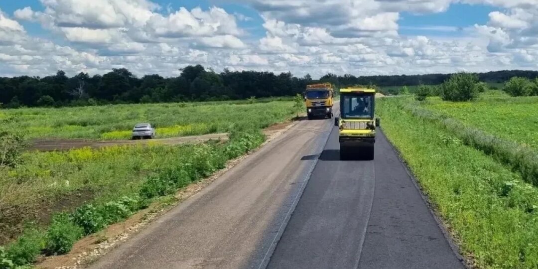 В Саратовской области обновляют 16 дорог к селам