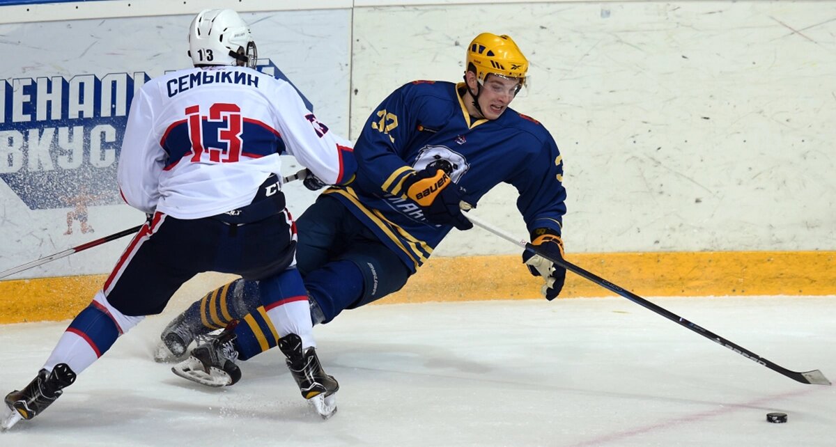   Артём Шакиров (№32) / Источник фото: Юрий Кузьмин – photo.khl.ru