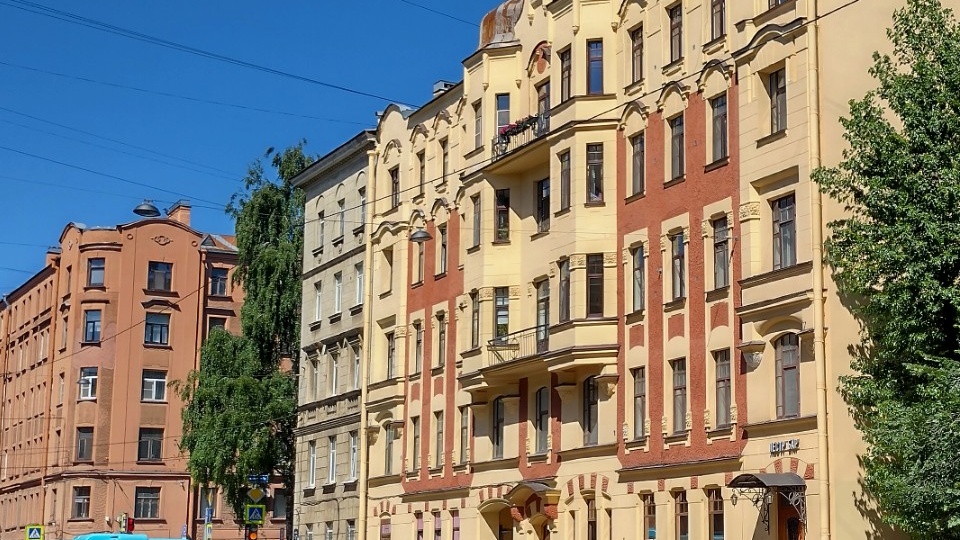 Бывшая жена собственника отменила сделку по продаже квартиры: что помогло покупателю сохранить жилье