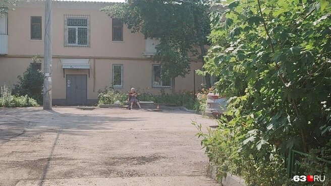 «Никто не заплатил ни копейки»: в Самаре инвалид на коляске остается без квартиры и денег — из-за КРТ и «добрых» родственников