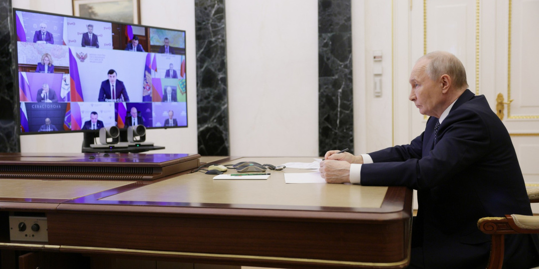Владимир ПУТИН: Бензиновый голод стране не грозит