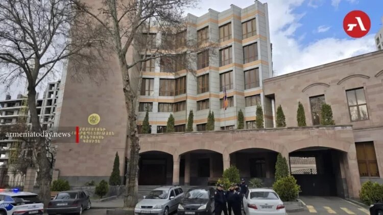 СК после акции объяснил причины опечатывания павильонов «Ариндж Молла»