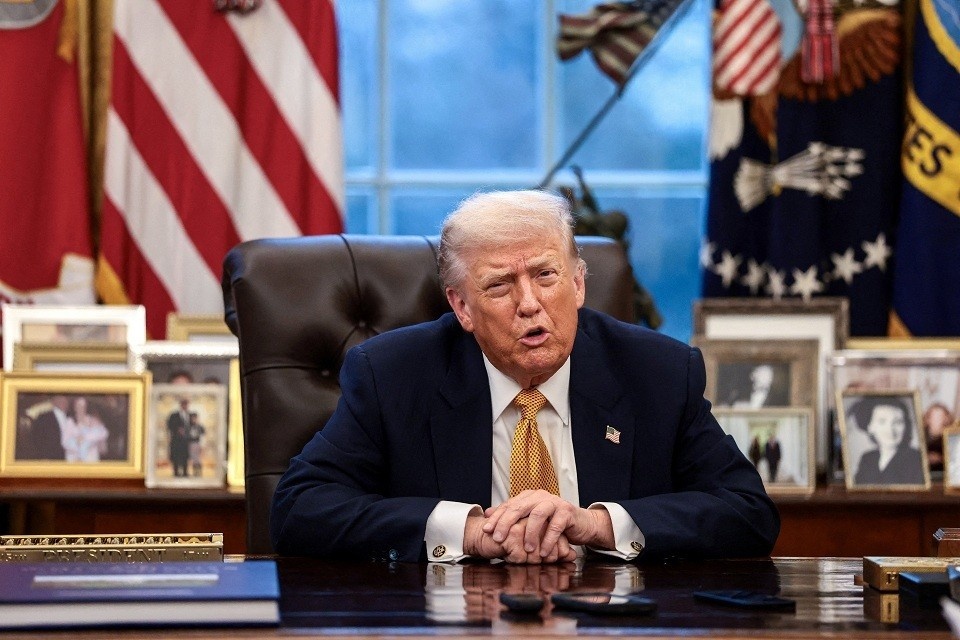    Трамп заявил, что Иран не готов к сделке и США надо продолжать боевые действия REUTERS