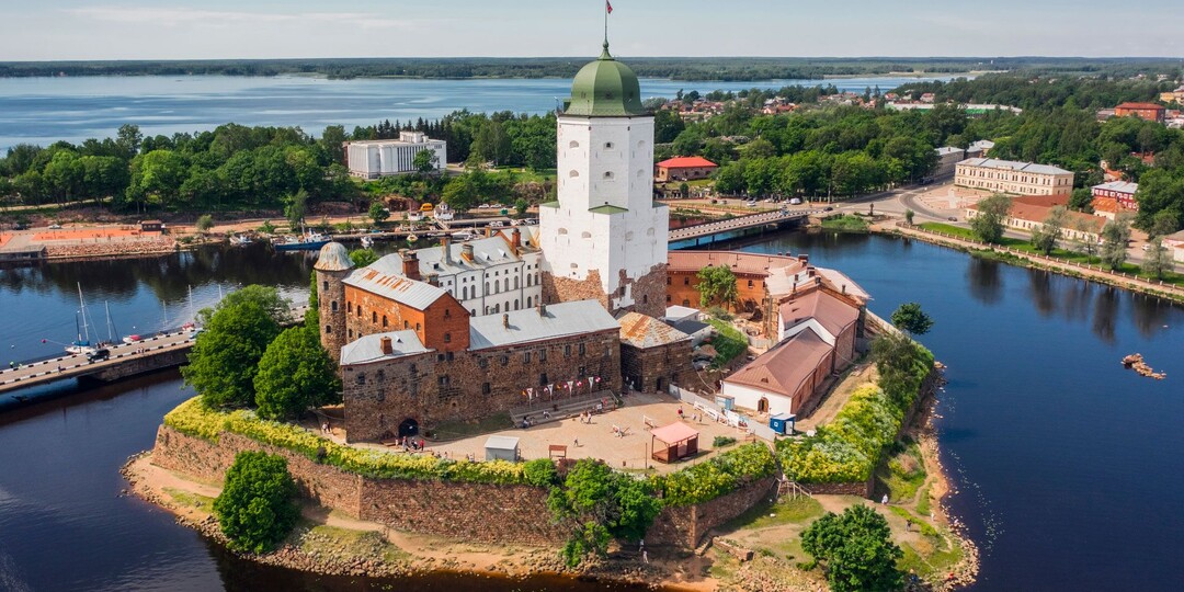 Выборгский замок - средневековая крепость, сохранившая дух рыцарской эпохи