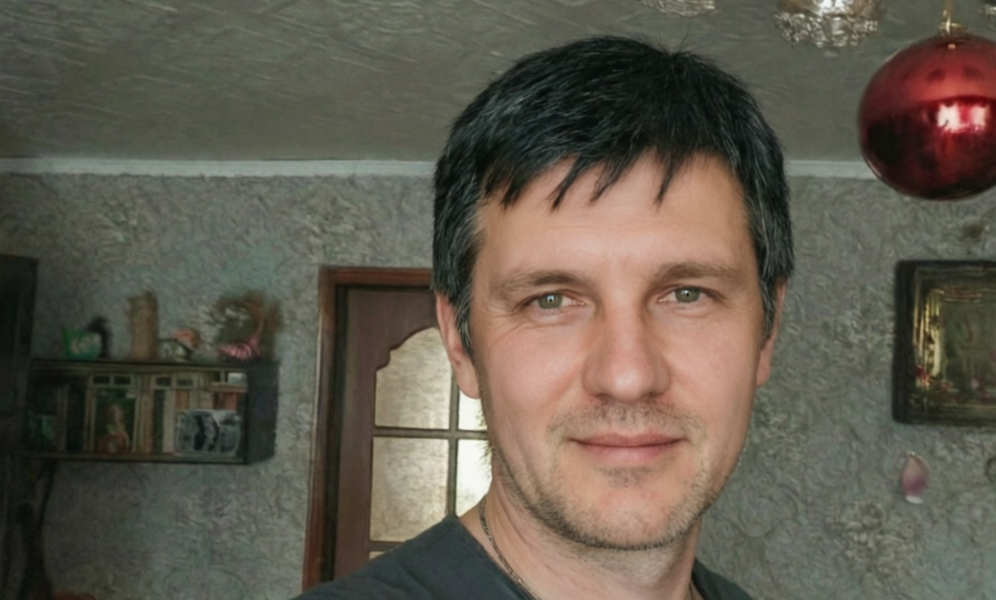 Муж сбежал к любовнице 30 декабря, надеясь, что я со скандалом выгоню его и мы поделим жилье. Мое молчание оставило его ни с чем