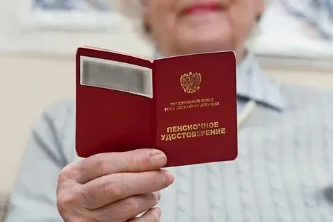 Уход за пожилыми в 2027 году: новые правила учёта стажа — как не потерять пенсионные баллы