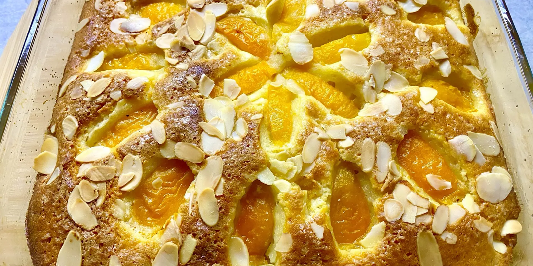 Печём пирог с абрикосами без лишних хлопот. Просто, быстро, вкусно
