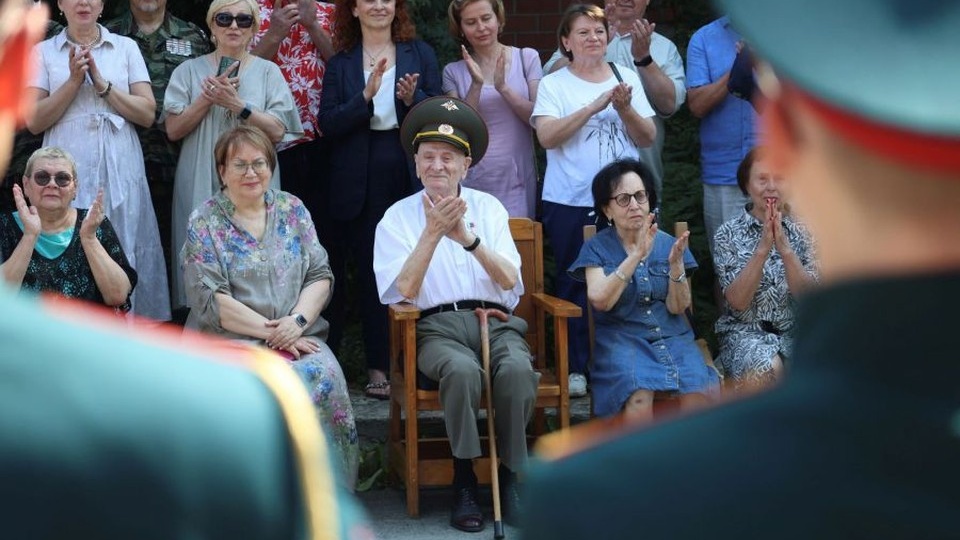 Легендарному свердловскому врачу Семену Спектору исполнилось 90 лет