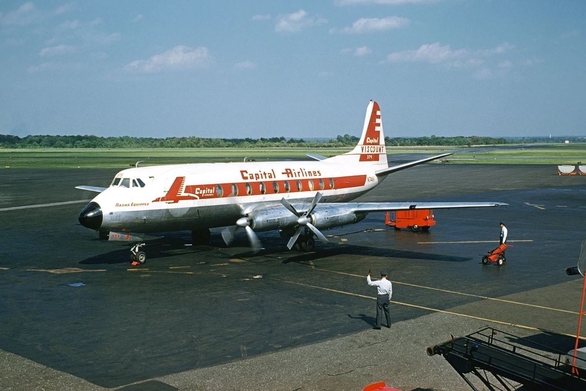 Vickers Viscount авиакомпании Capital Airlines
