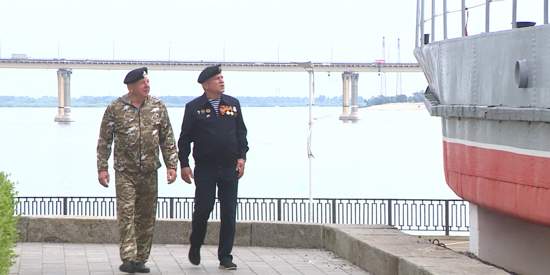 Волгоградские морпехи собирают гуманитарный груз в зону СВО