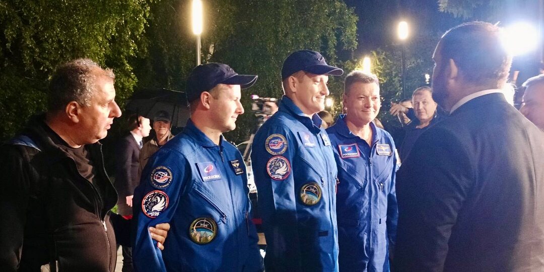 🚀🚀🚀🚀 «Кречетов» тепло встретили в Звёздном городке
