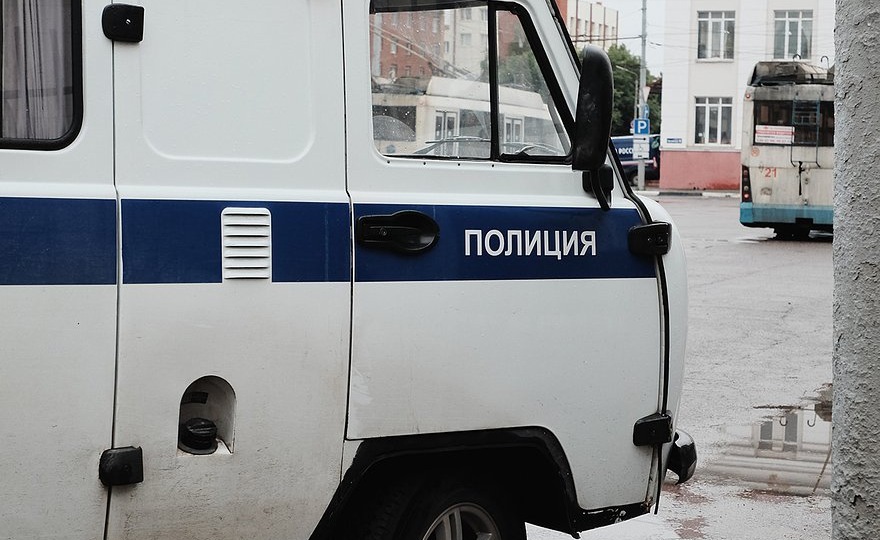 В Петербурге полиция задержала треш-блогера, затоптавшего голубя