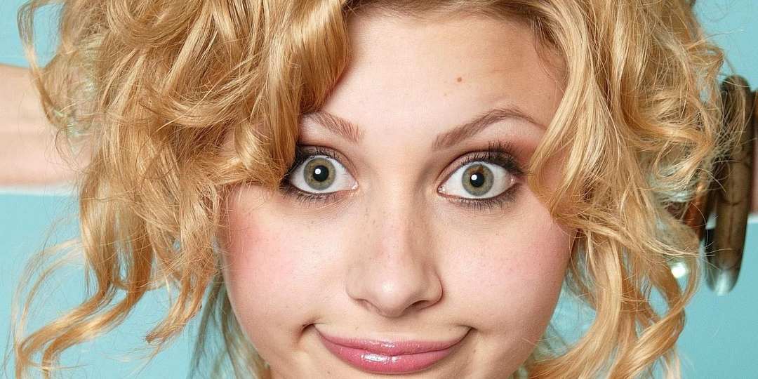 Как отличить умную женщину от недалекой: 7 признаков