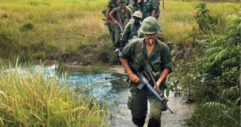 Карабин XM177 и его разработка во время войны во Вьетнаме