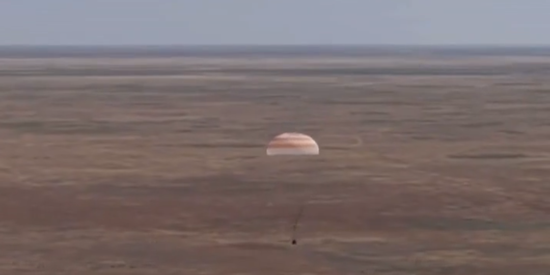 Космонавт из Иркутской области Сергей Микаев вернулся на Землю