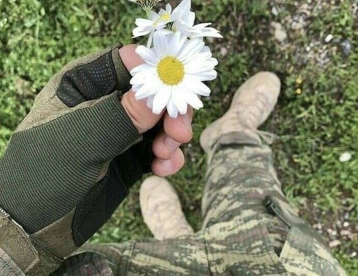«Я — Вагнер!» — сказал он гордо. И остается со своими ребятами даже в Тонком мире