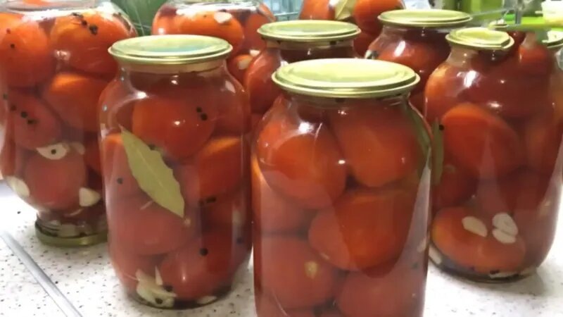 Помидоры на зиму – вкусный рецепт на 1 литровую банку. Нужен всегда